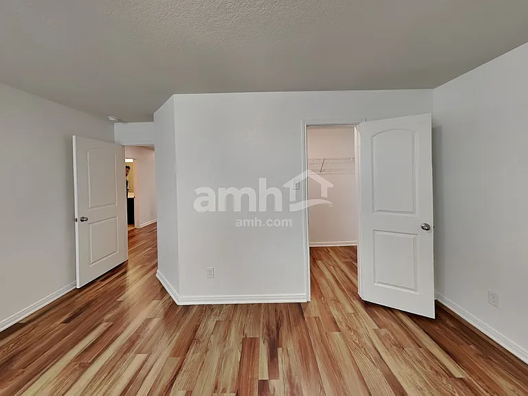 12250 Commander Dr — Photo 14