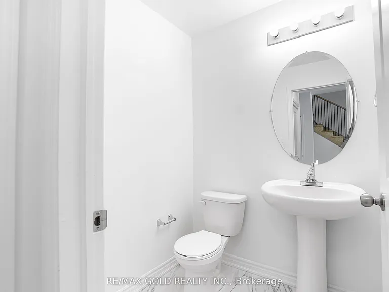 222 Pilkington St — Photo 4