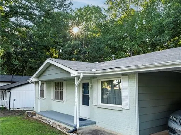 6617 Cambridge Dr, Rex, GA 30273