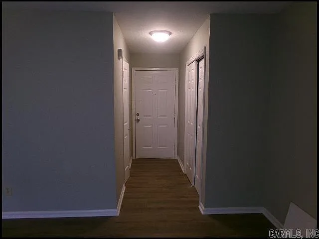 2 bed, 1.0 bath, 1056 sqft, $1,100 — Photo 3