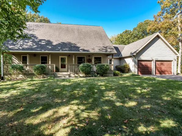 14732 Emery Ln, Woodstock, IL 60098