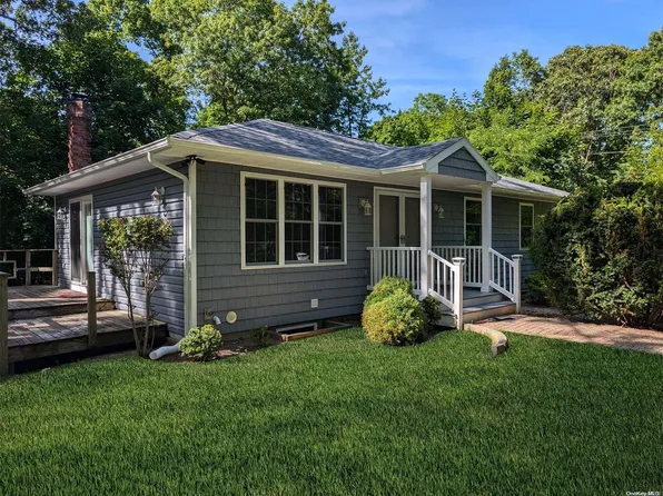 120 21st Street, Wading River, NY 11792