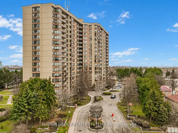 20 Cherrytree Dr #802, Brampton, ON L6Y 3V1