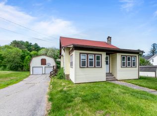 826 Riverside Dr, Augusta, ME 04330