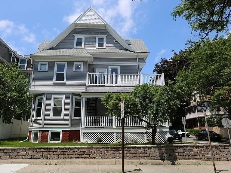 40 Evergreen Ave #1 — Photo 17