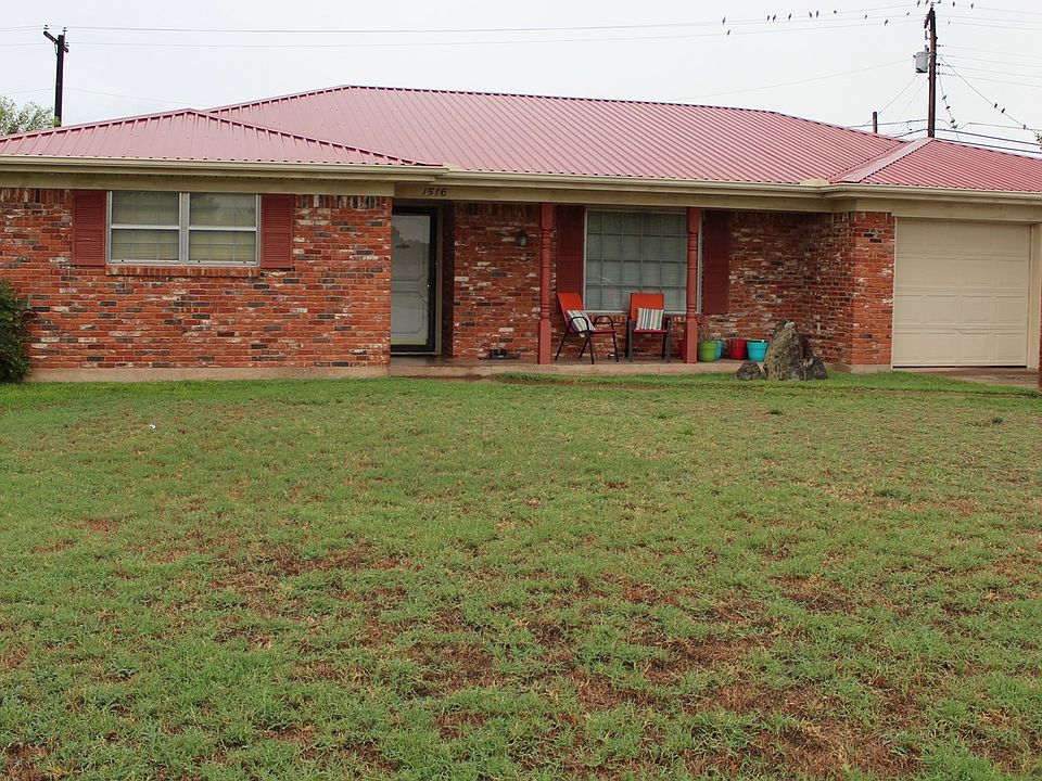 1st image of 1516 S Winds Dr