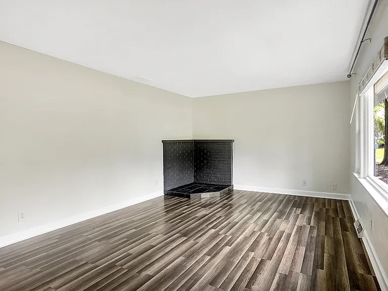 3315 Beech Dr — Photo 11