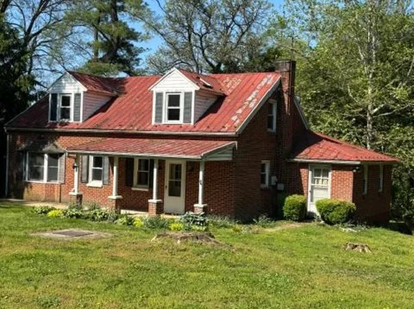 1610 Holly Pike, Carlisle, PA 17015