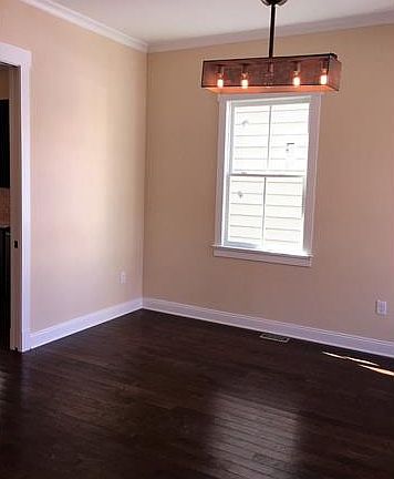 2nd image of 2109 M St