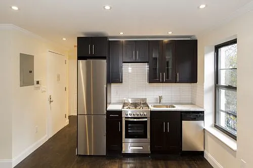 441 East 9th Street — Photo 2