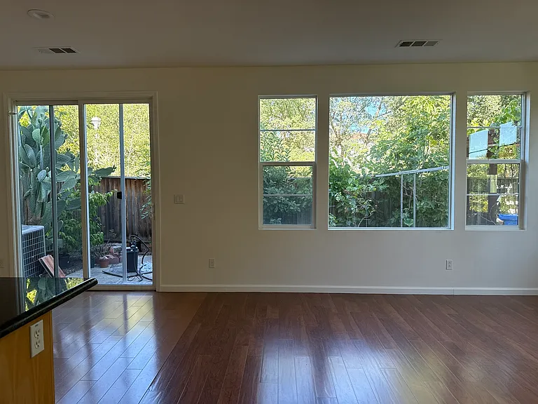 26 Channi Ct — Photo 7