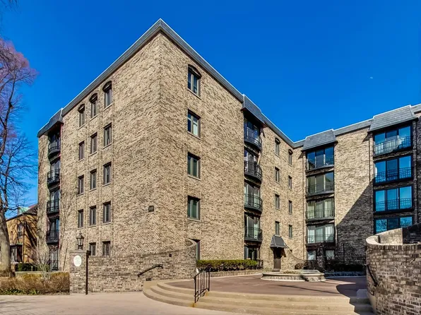 1009 Bonnie Brae Pl APT 5B, River Forest, IL 60305