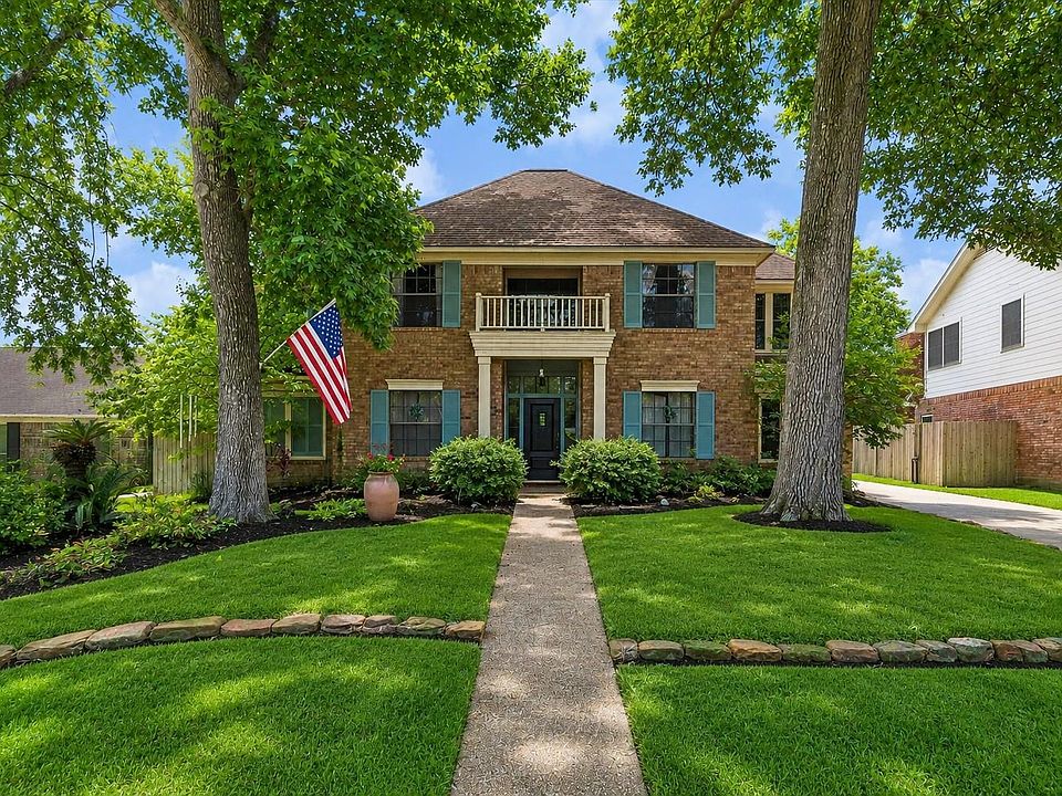 1st image of 3914 Hill Springs Dr