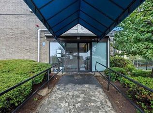 195 Thorndike St #2-04, Lowell, MA 01852