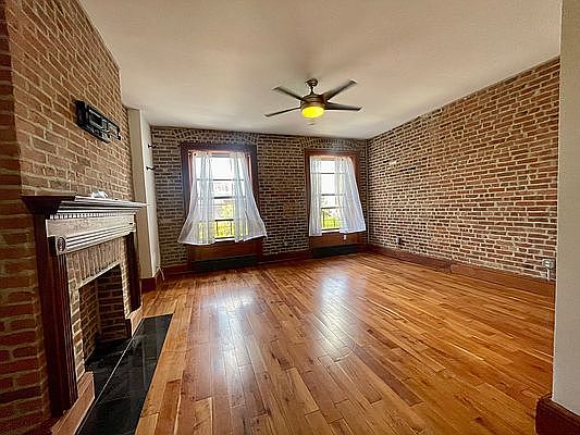 2nd image of 2101 5th Ave APT 3S