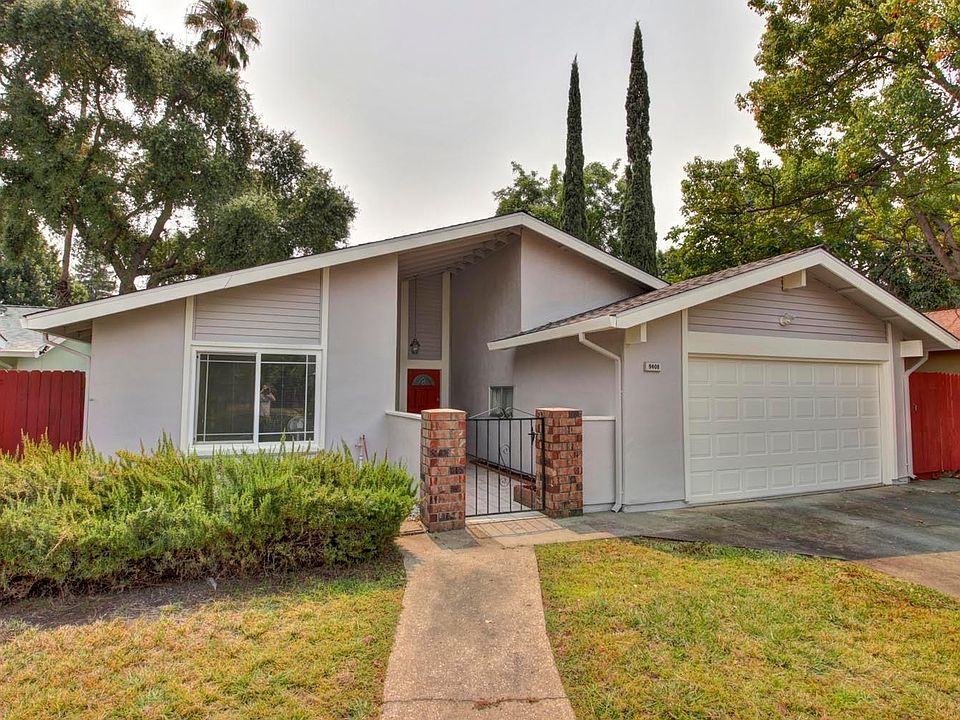 2nd image of 9408 Mira Del Rio Dr