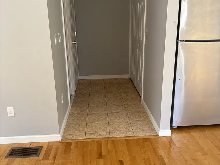 235 High St — Photo 16