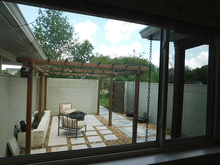 2252 Howard Dr — Photo 45