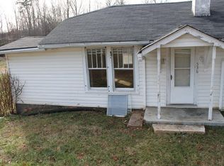 536 Waterworks Rd, Winston Salem, NC 27101