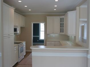 3202 Misty Pines Rd, Greenville, NC 27858