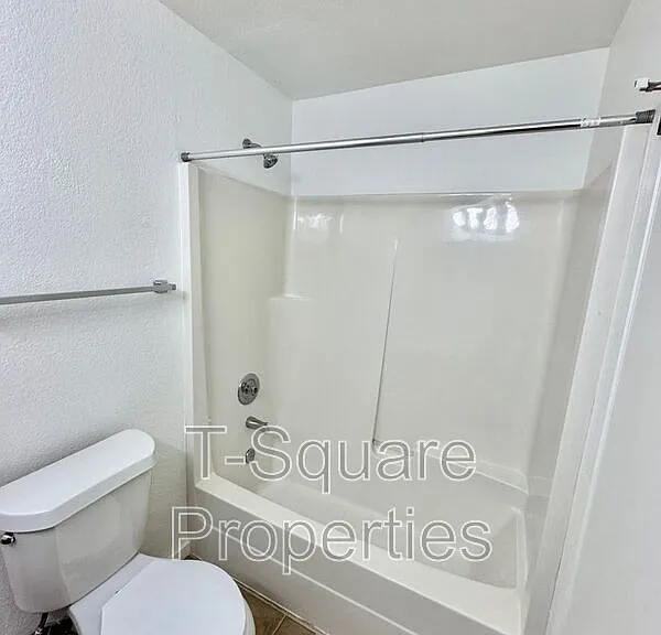2720 204th St SW #C — Photo 7