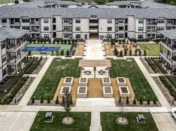 11508 Alta Vista Rd APT 2110