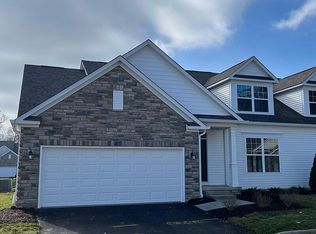 1669 Bookfield Ln, Grove City, OH 43123