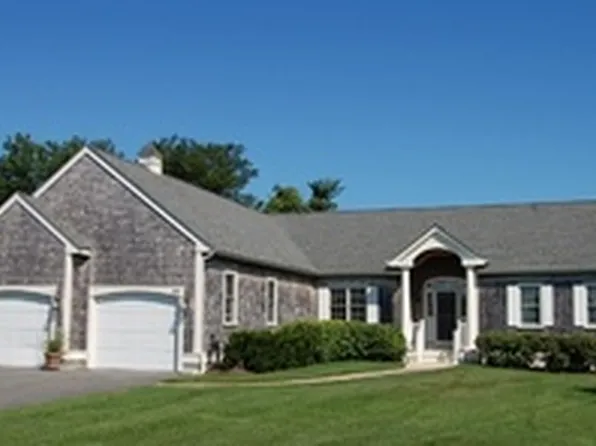85 Country Way, Dartmouth, MA 02748