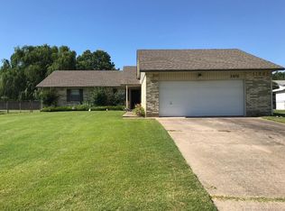 3102 Tull Pl, Muskogee, OK 74403