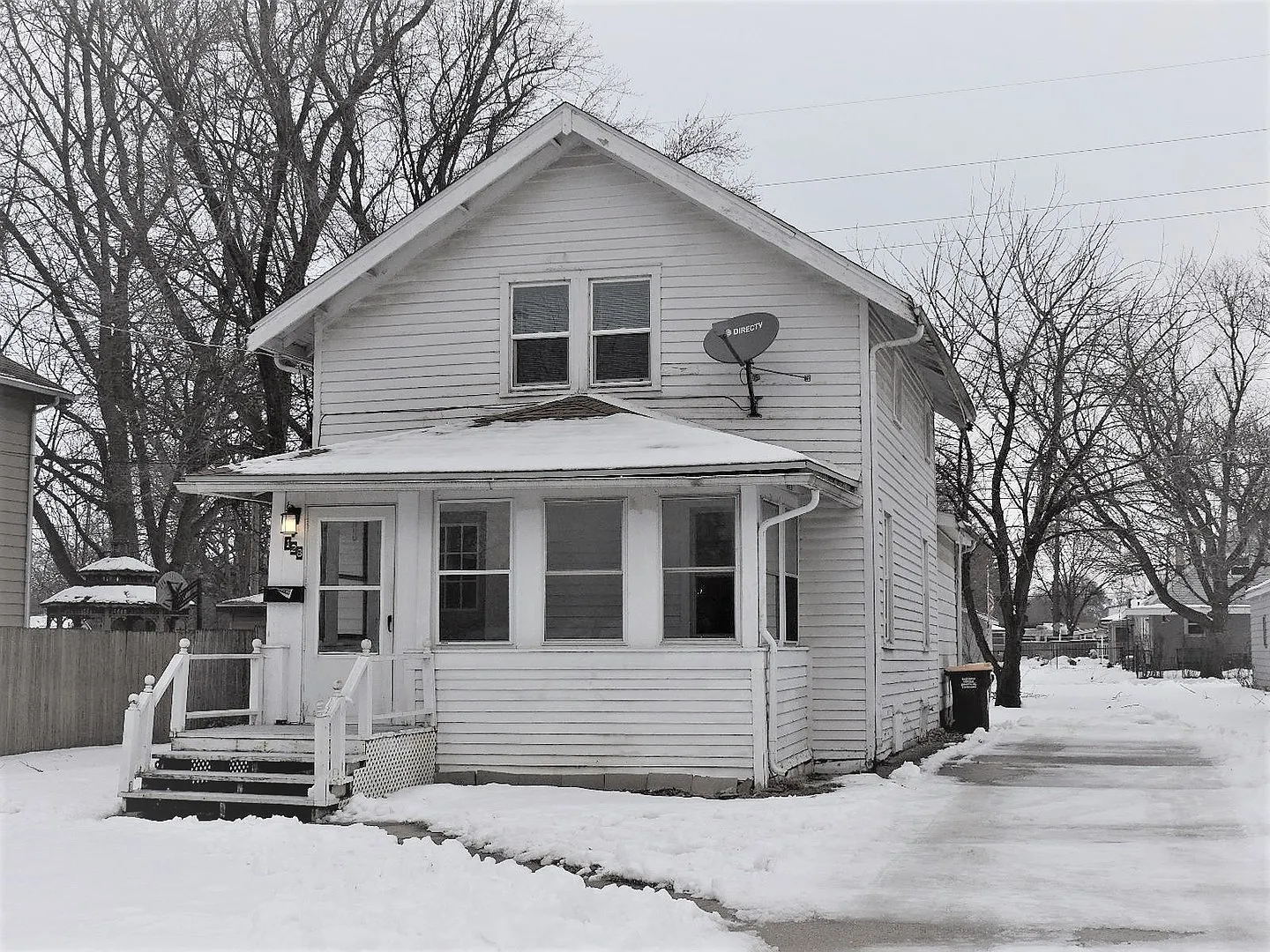 128 Grand Blvd photo 1