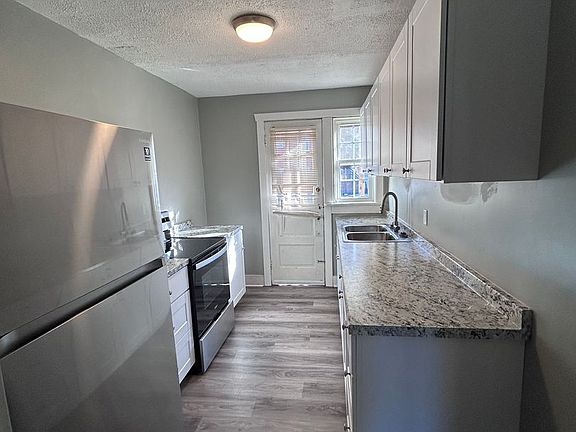 2nd image of 4903 Chamberlayne Ave #1
