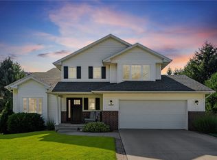 1285 Pacific St, Ely, IA 52227