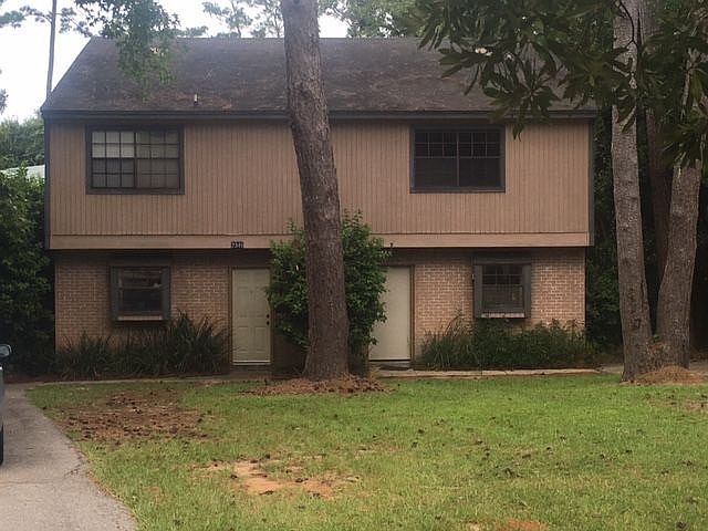 1st image of 2340 Claremont Ln #0
