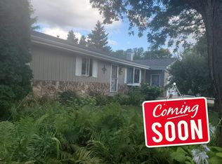 1714 N McIntosh Dr, Appleton, WI 54914