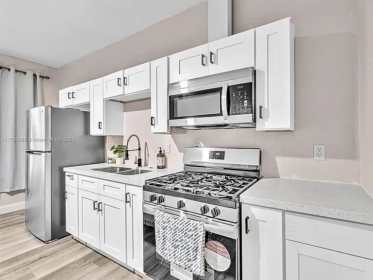 1018 Euclid Ave #2 — Photo 4