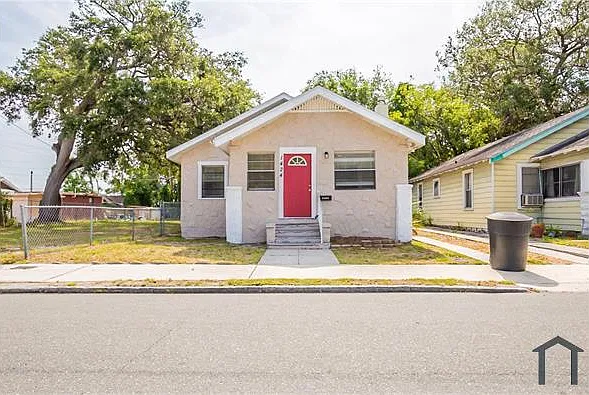 3 bed, 1351 sqft, $2,750 — Photo 1