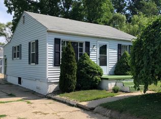 1160 Tremont Ave, Flint, MI 48505