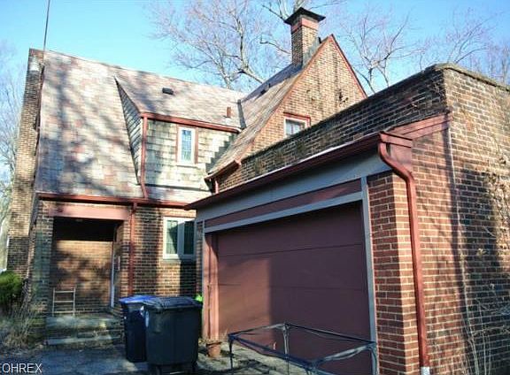 3rd image of 601 Vinita Ave