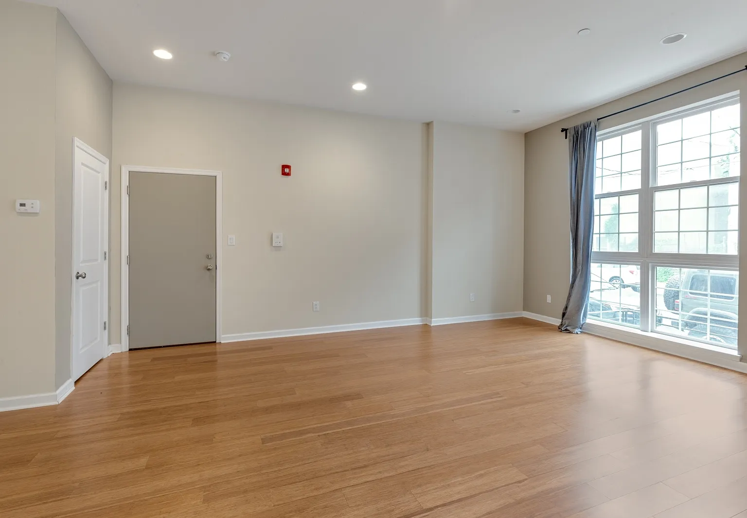 2 bed, 1147 sqft, $2,395 — Photo 4