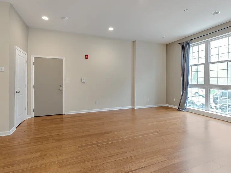 2418 Frankford Ave #4 — Photo 4
