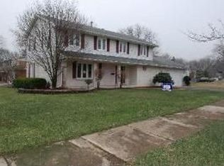 807 Maple Rd, Flossmoor, IL 60422