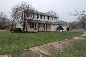807 Maple Rd photo 1