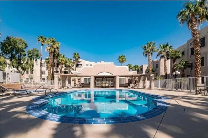 2020 Mesquite Ln #C-201