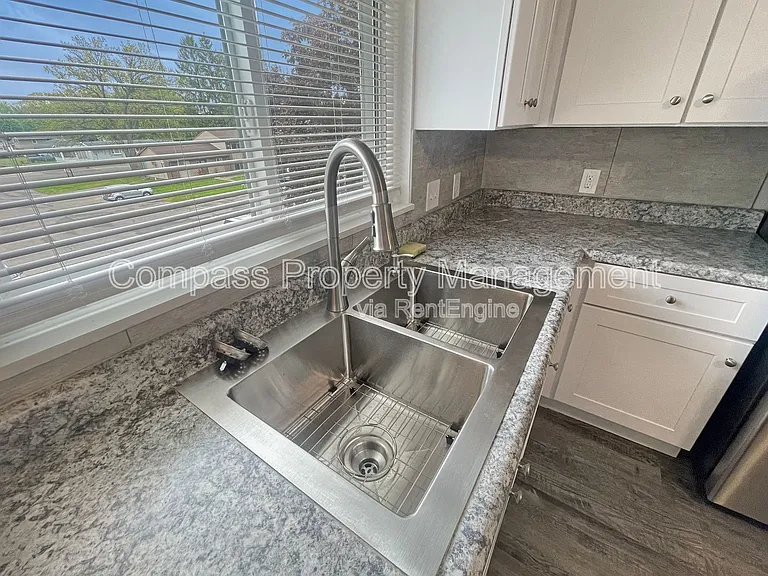 Carolina Estates — Photo 15