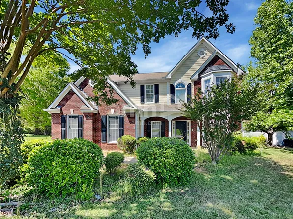 2923 Villa Lake Dr, Powder Springs, GA 30127