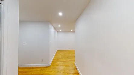 Sold by Thomas Lipovetsky, LREB