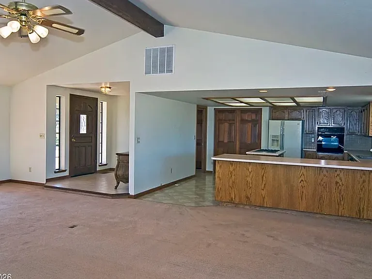 1058 Tenabo Ln — Photo 4