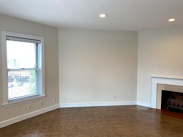 416 Commonwealth Ave #414 — Photo 2