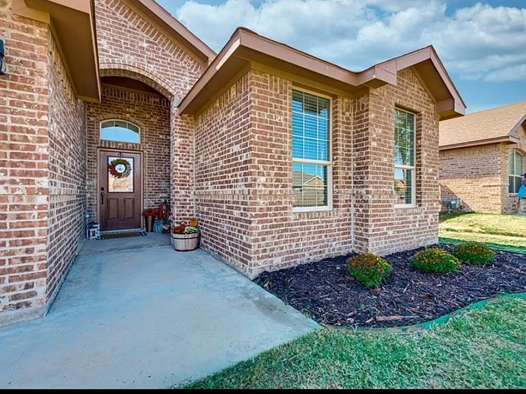 2316 Horizon Rd — Photo 2