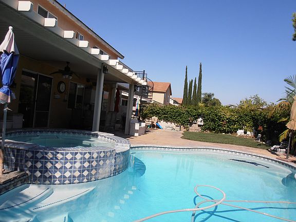 3rd image of 15573 Southwind Ave